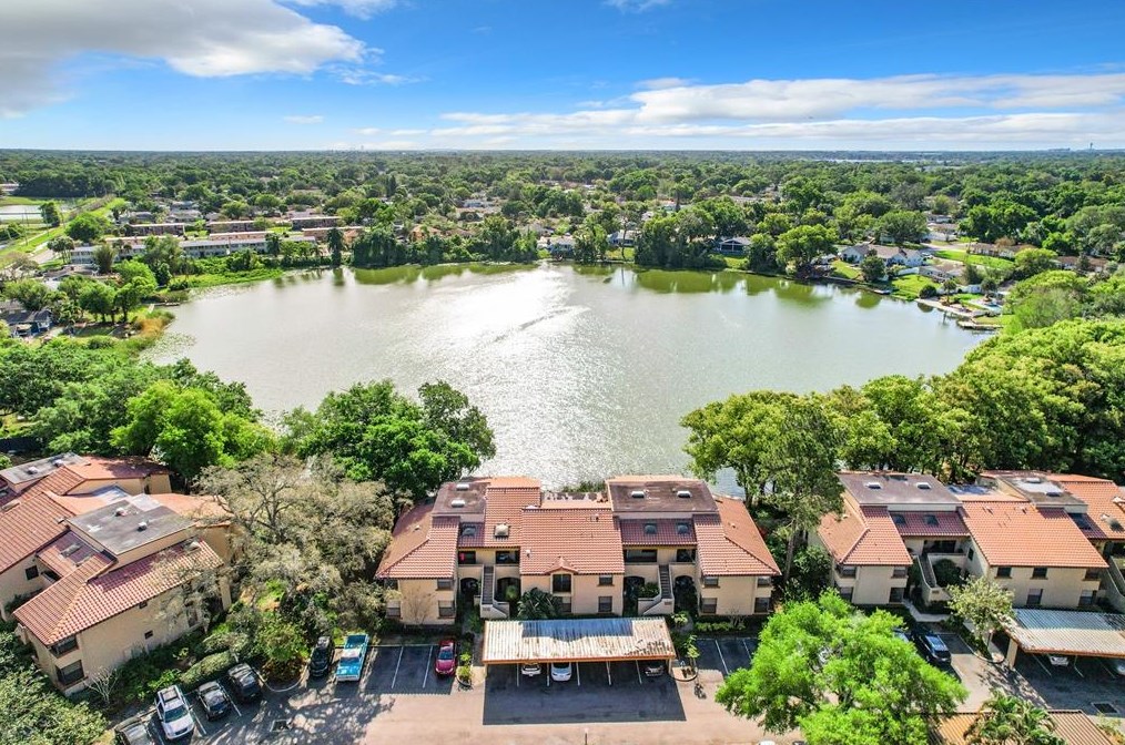 1264 Lake Willisara Cir, Orlando, FL 32806-5583