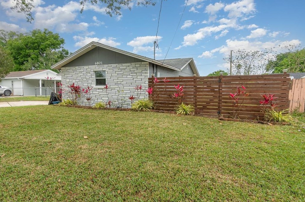 6801 Yucatan Dr, Orlando, FL 32807