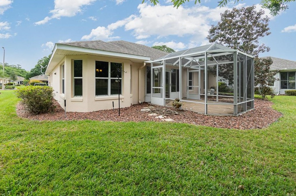 231 Juniper Way, Tavares FL  32778-5607 exterior