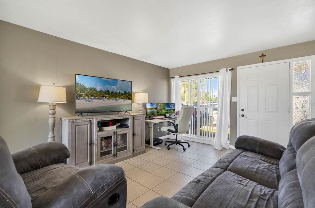 71 S Edgemon Ave, Casselberry, FL 32708
