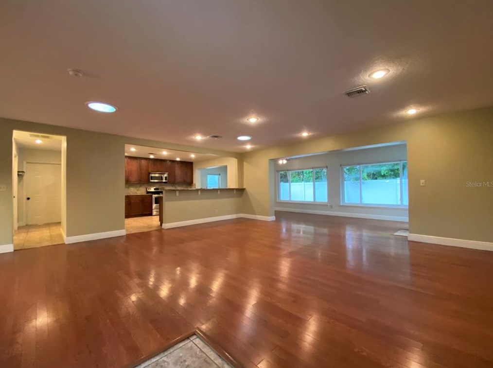 205 S Woodland St, Winter Garden, FL 34787