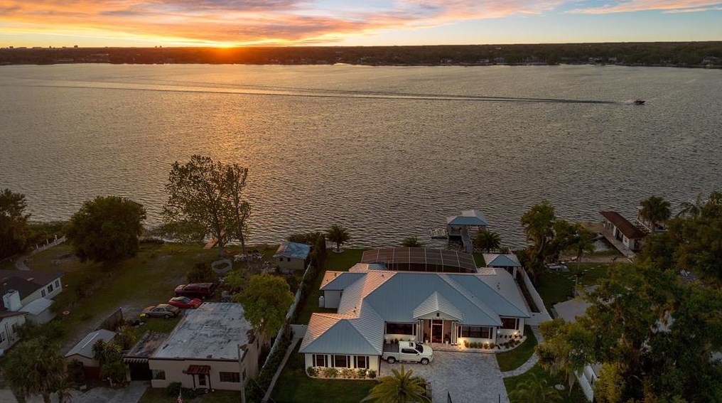 2203 Hoffner Ave, Orlando FL  32809-3533 exterior