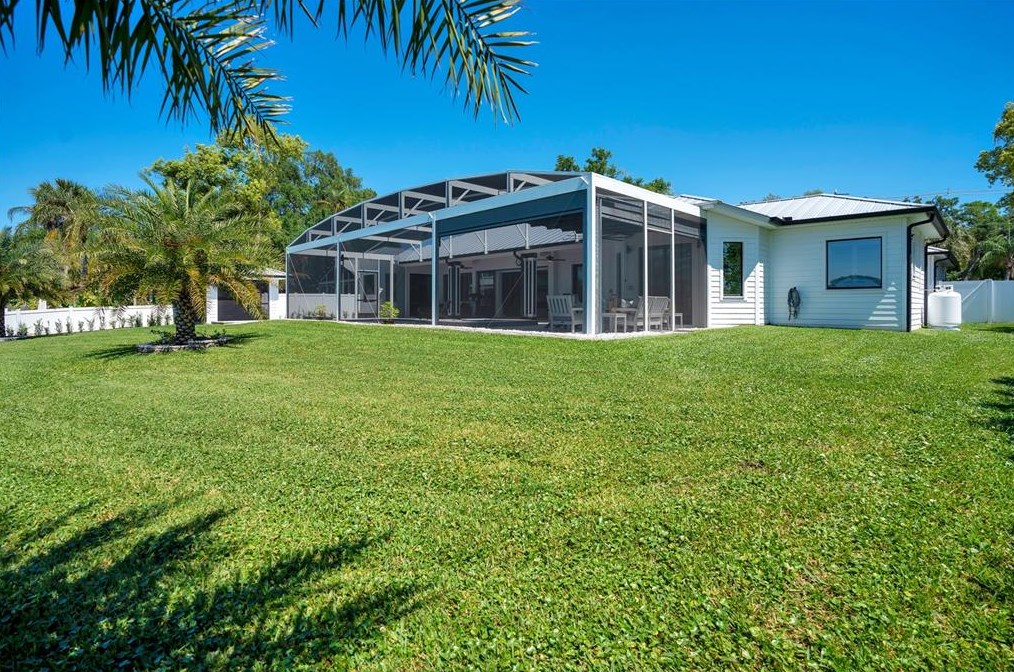 2203 Hoffner Ave, Orlando FL  32809-3533 exterior