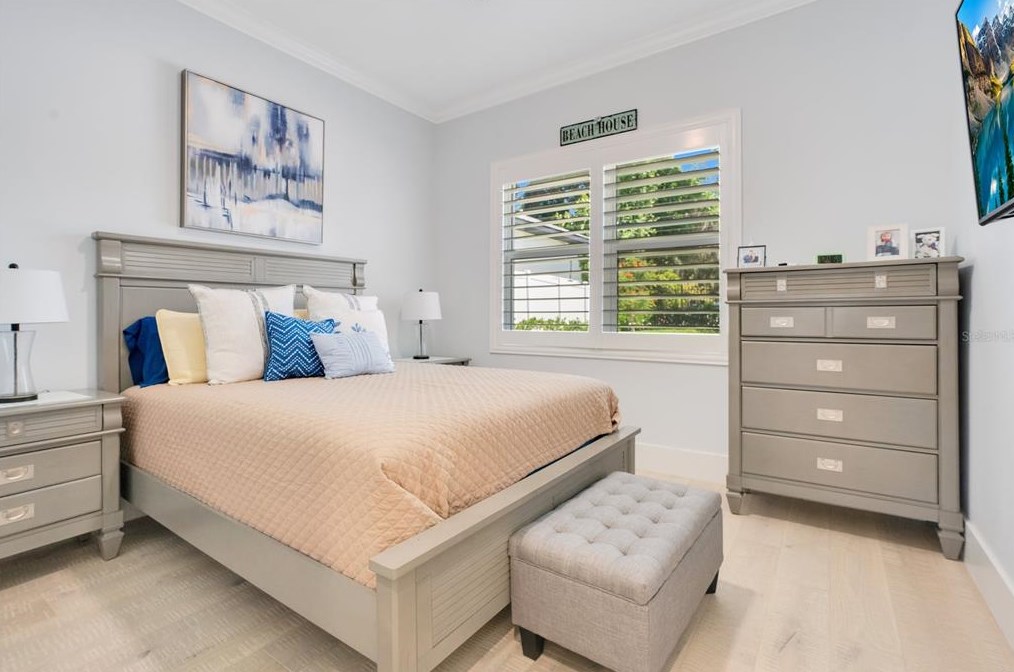 2203 Hoffner Ave, Orlando FL  32809-3533 exterior