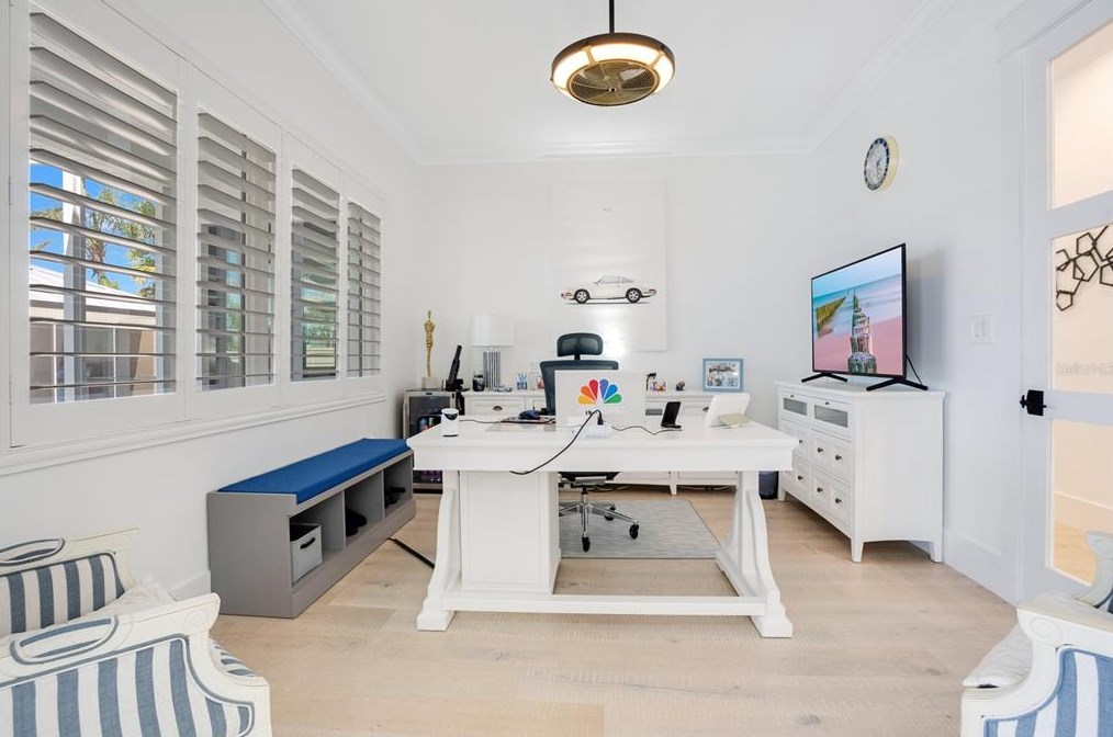 2203 Hoffner Ave, Orlando FL  32809-3533 exterior