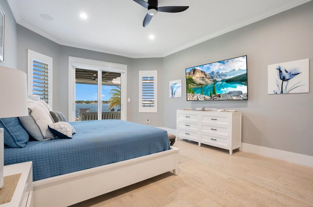 2203 Hoffner Ave, Orlando FL  32809-3533 exterior