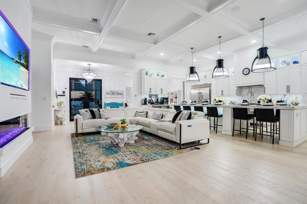 2203 Hoffner Ave, Orlando FL  32809-3533 exterior