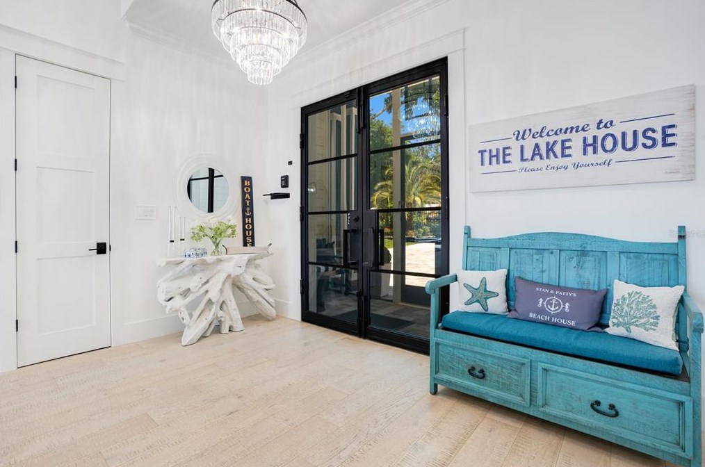 2203 Hoffner Ave, Orlando FL  32809-3533 exterior