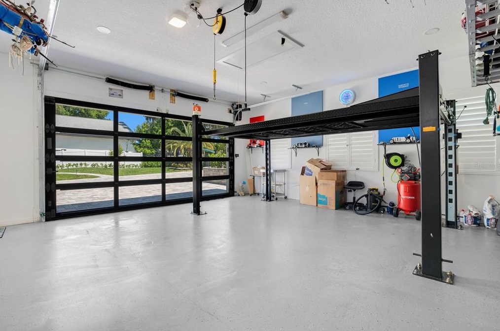 2203 Hoffner Ave, Orlando FL  32809-3533 exterior