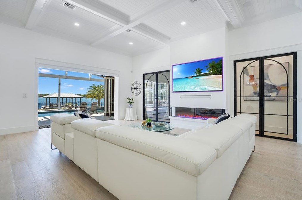 2203 Hoffner Ave, Orlando FL  32809-3533 exterior