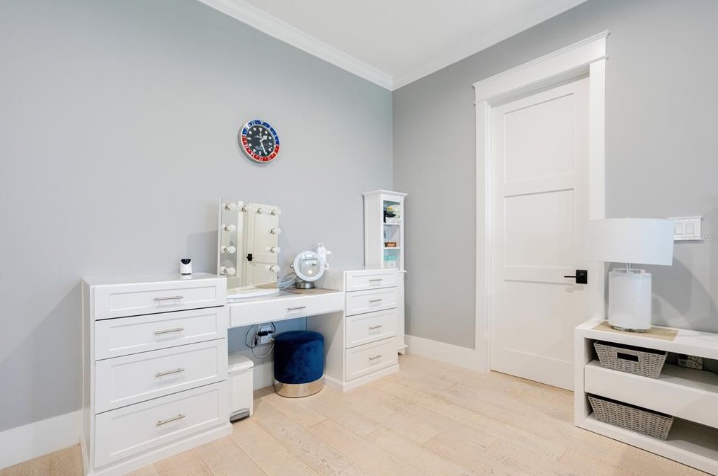 2203 Hoffner Ave, Orlando FL  32809-3533 exterior