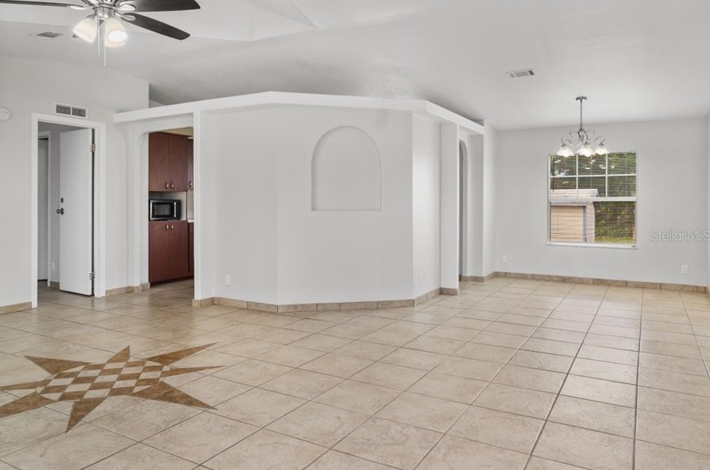 1136 Dara Cay Dr, Kissimmee FL 34741-6714 exterior