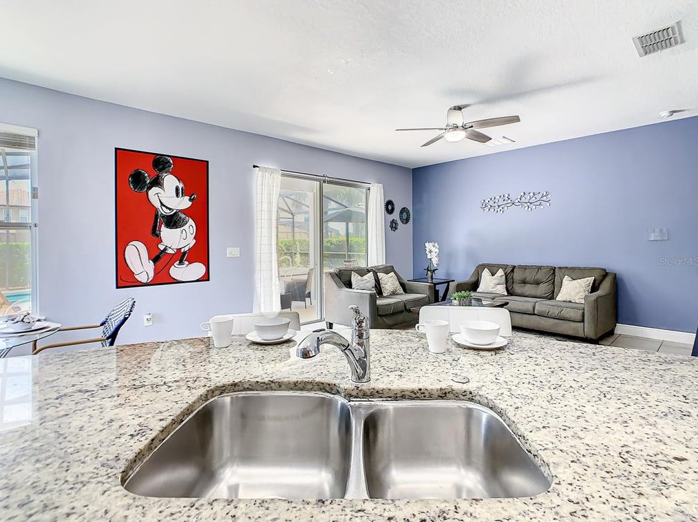 5108 Oakbourne Ave, Davenport FL  exterior