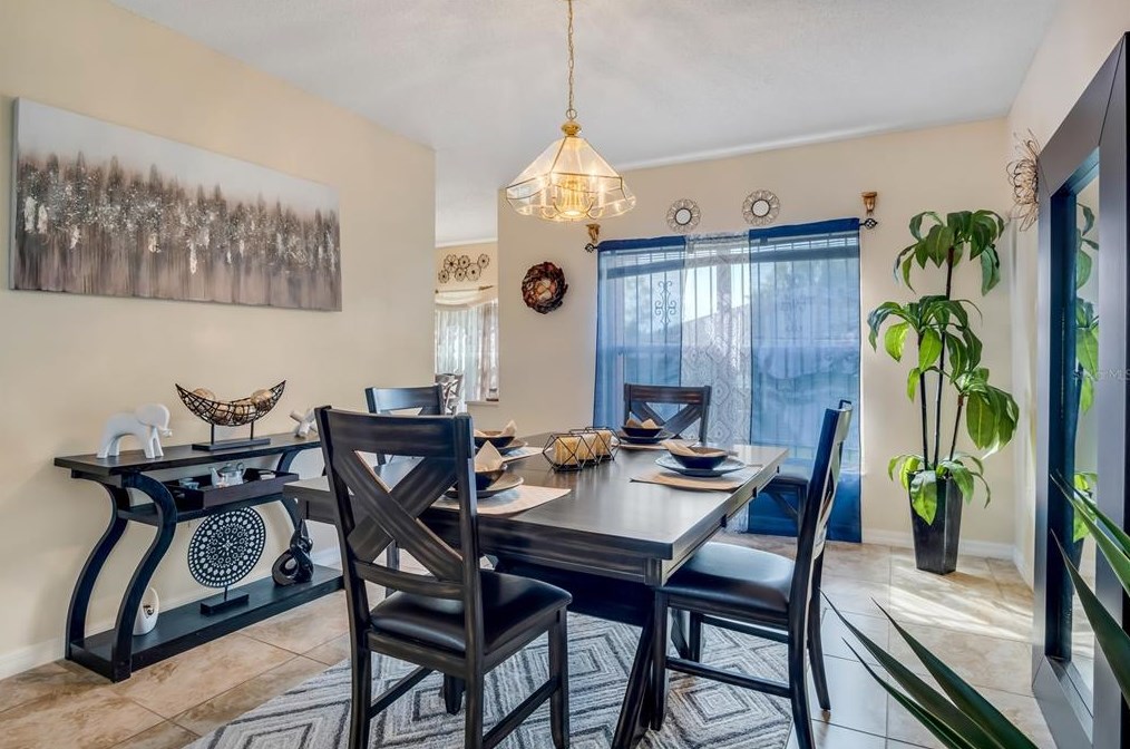 6 Flatfish Dr, Kissimmee FL  34759-4850 exterior