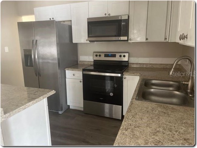 5847 Bolling Dr, Orlando FL 32808-6010 exterior