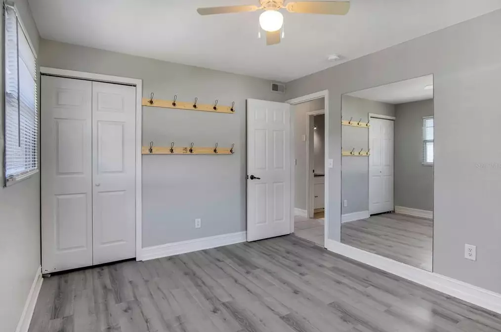 825 Pearl Dr, Mount Dora FL  32757-4611 exterior