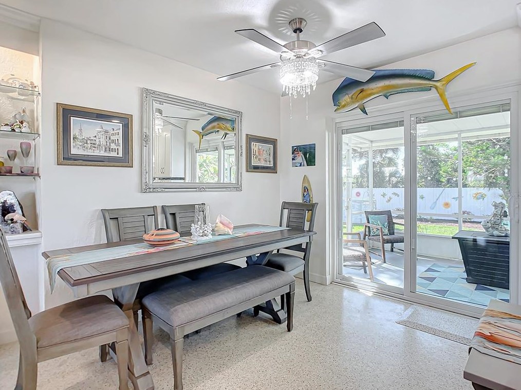 18 Ocean Crst Dr, Ormond Beach FL  32176-3116 exterior