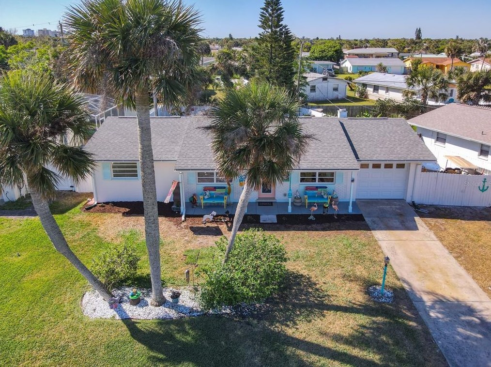 18 Ocean Crst Dr, Ormond Beach FL  32176-3116 exterior