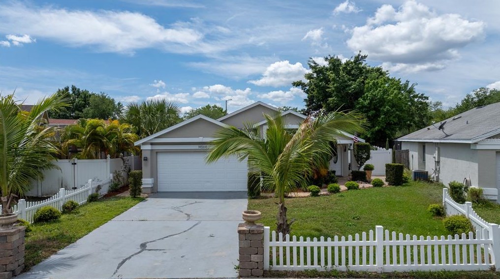 14564 Huntingfield Dr, Orlando, FL 32824