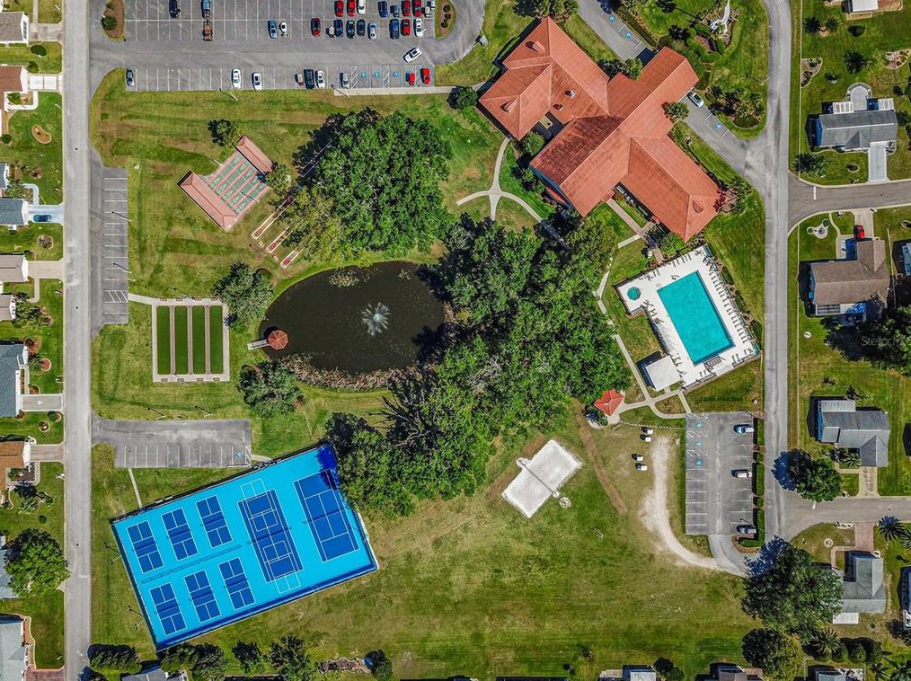 17509 96 Ct, Summerfield FL  34491-6432 exterior