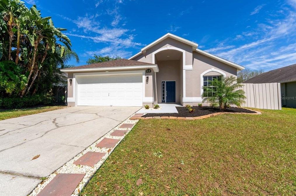 50 Nevada Loop Rd, Davenport, FL 33897-5637