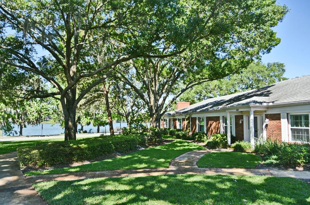 1067 Edgewater Dr, Orlando, FL 32804-6826
