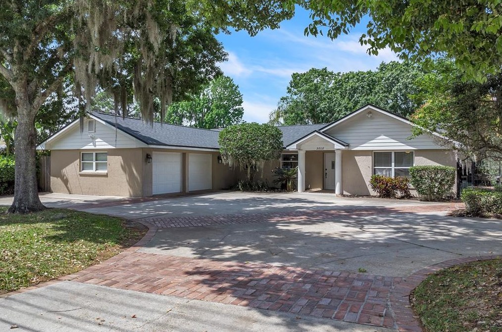 9808 Bear Lake Rd, Apopka, FL 32703
