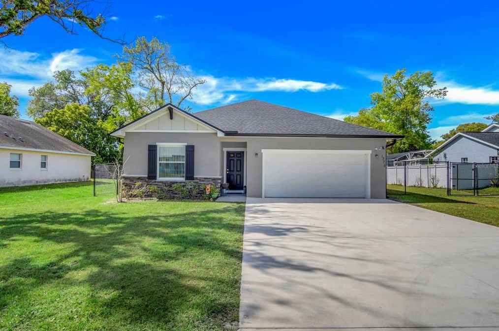 1375 17th St, Saint Cloud FL  34769-4327 exterior
