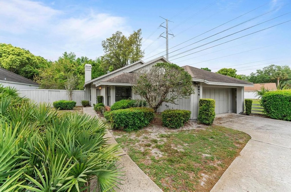 2614 Bent Hickory Cir, Longwood FL  32779-3627 exterior