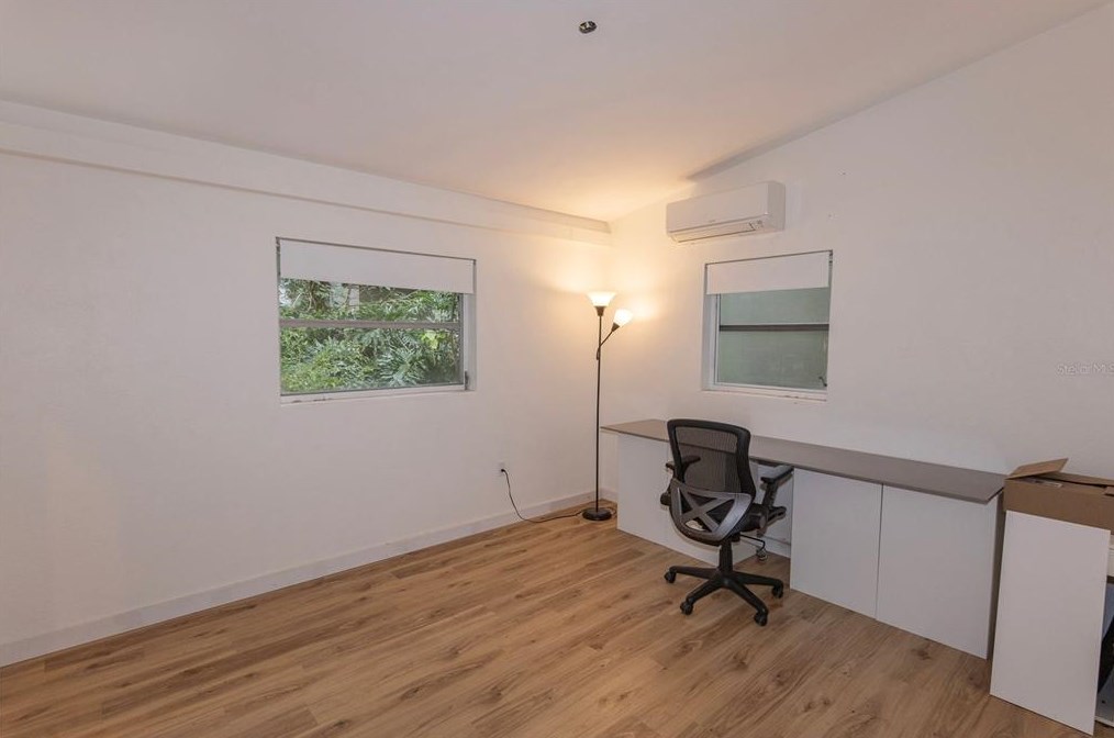 1610 Cloverlawn Ave, Orlando FL  32806-2466 exterior