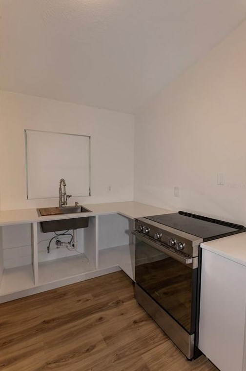 1610 Cloverlawn Ave, Orlando FL  32806-2466 exterior