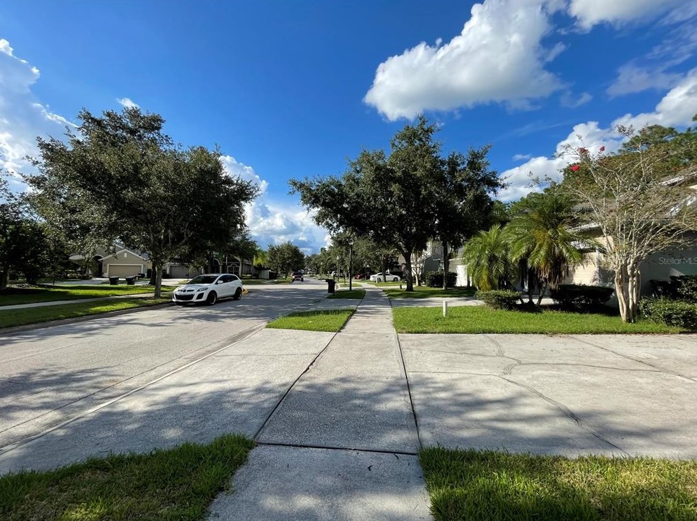 10005 Leland Dr, Orlando, FL 32827-5741