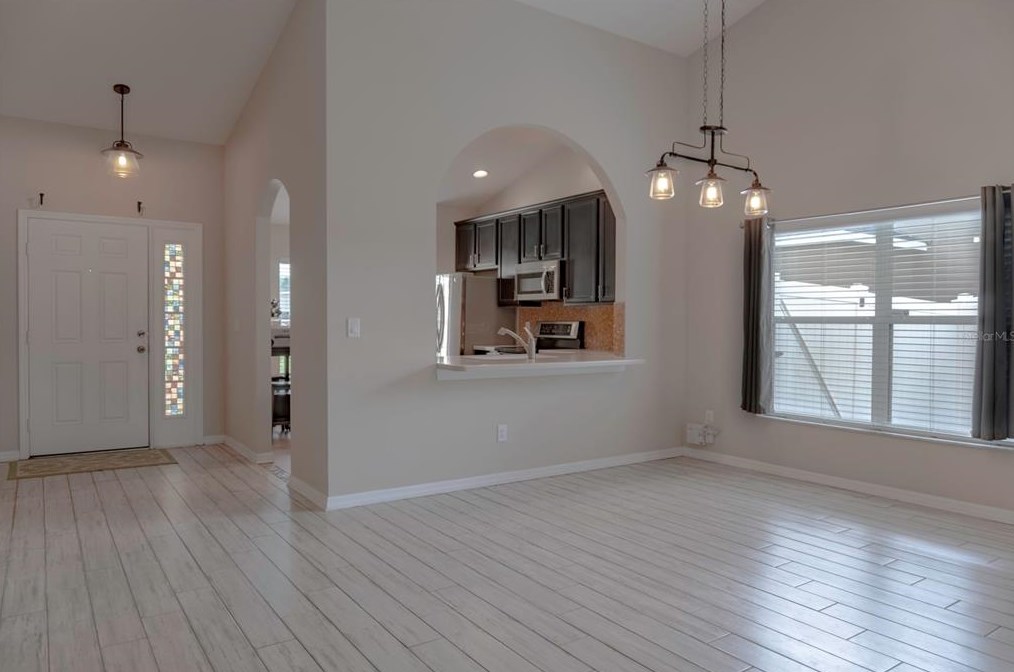 144 Whispering Pines Way, Davenport, FL 33837