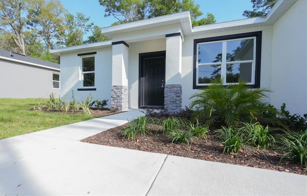 1785 15th St, Orange City, FL 32763