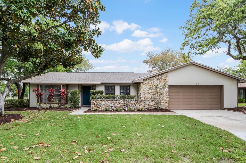 100 Berkshire Cir, Longwood, FL 32779-5620