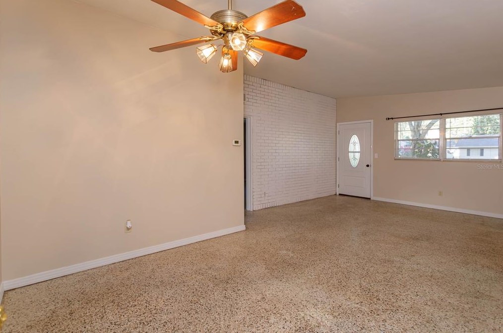 213 James Dr, Winter Garden FL  34787-2822 exterior