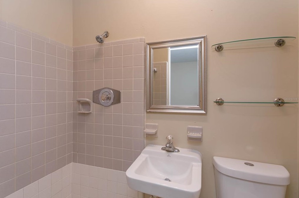 213 James Dr, Winter Garden FL  34787-2822 exterior