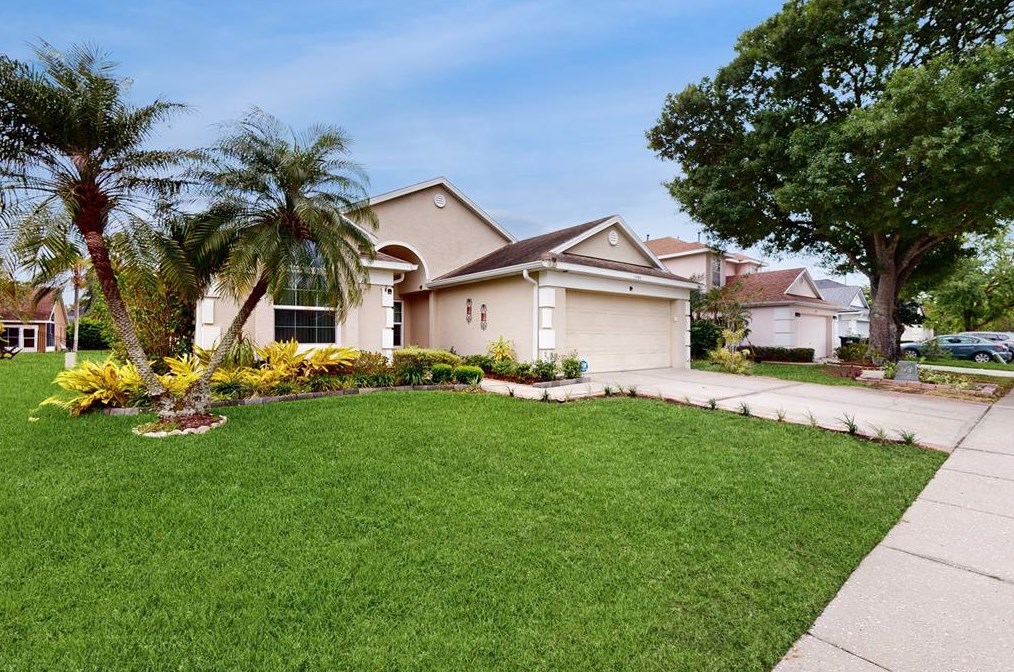 1095 Ballyshannon Pkwy, Orlando, FL 32828-8681