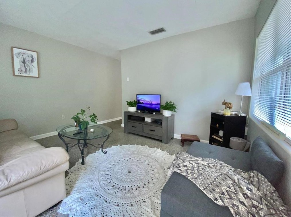 1022 Delaney Park Dr, Orlando, FL 32806-1326