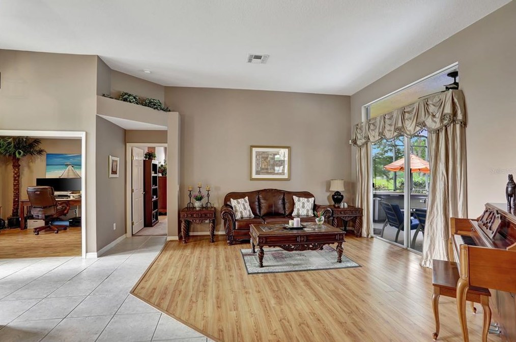 3416 Mount Berwick Dr, Apopka, FL 32712-4740