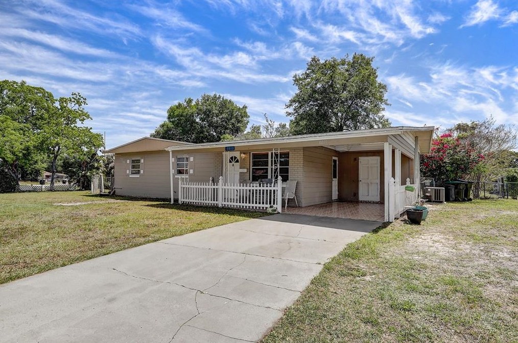 10810 Dominico St, Orlando, FL 32825-5602