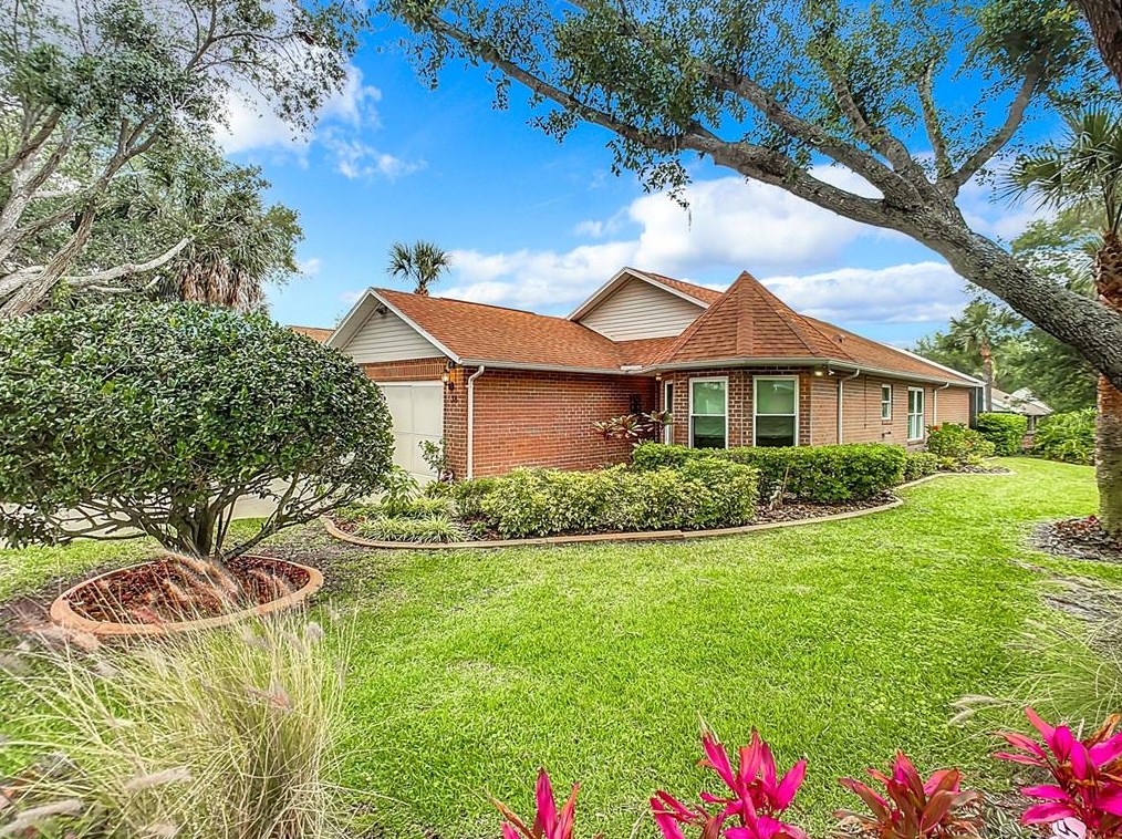 38 Old Macon Dr, Ormond Beach FL  32174-7399 exterior