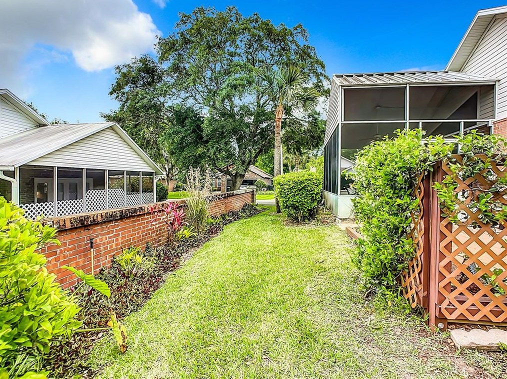 38 Old Macon Dr, Ormond Beach FL  32174-7399 exterior