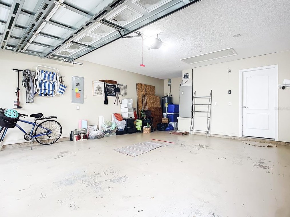 38 Old Macon Dr, Ormond Beach FL  32174-7399 exterior