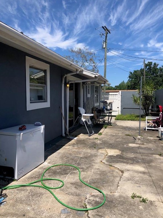 11 Palm Ave, Kissimmee FL 34741-4827 exterior