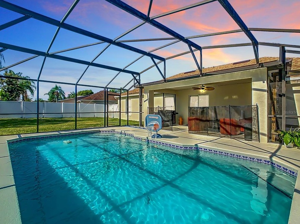 3215 Bayview Ln, Saint Cloud, FL 34772-8574