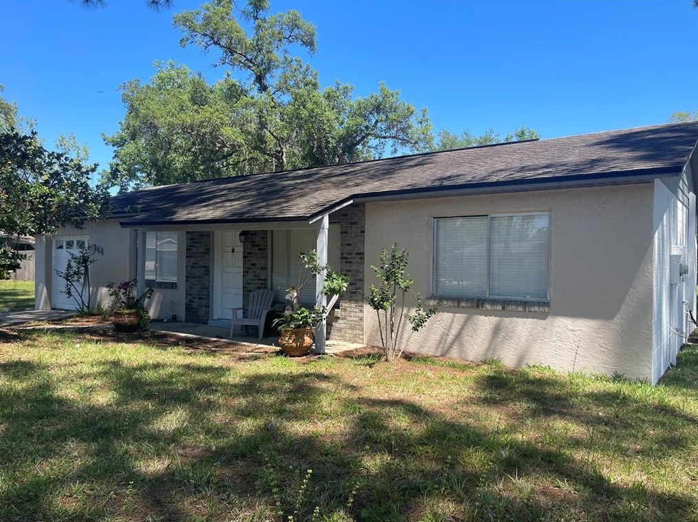 344 Hidden Lake Dr, Sanford, FL 32773-5582