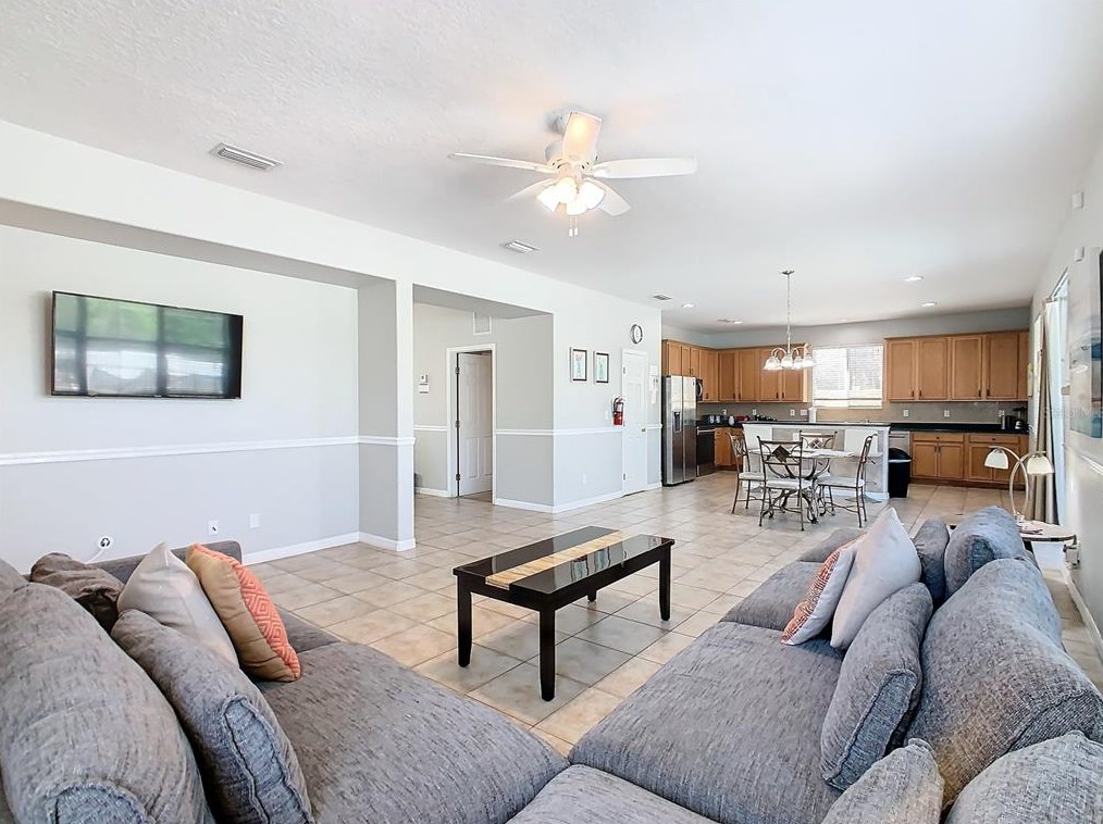 615 Kettering Rd, Davenport FL  33897-7740 exterior