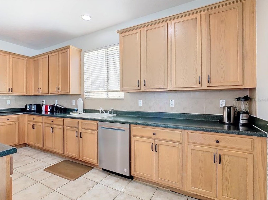 615 Kettering Rd, Davenport FL  33897-7740 exterior