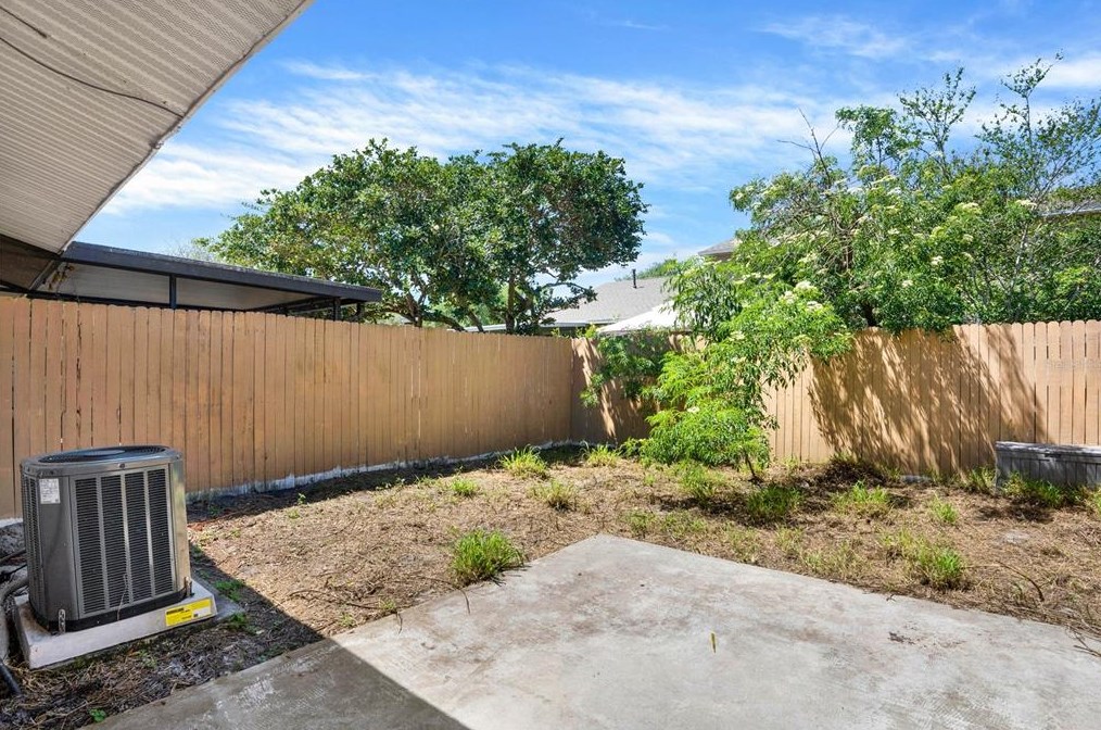 1416 Eagle Ln, Winter Garden FL  34787-4261 exterior